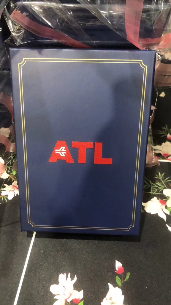 Employee Award Gift Set Pen, Wireless Mouse and 8GB USB Flash disk. ST3995